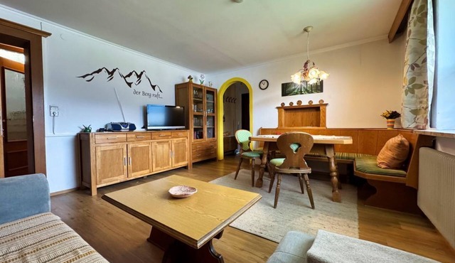 Panorama-Apartment Isser - Apartment - 2 bedrooms, 2 showers, WC in Seefeld in Tirol
