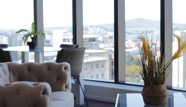 Pinnacle Apartment IN Auckland CBD
