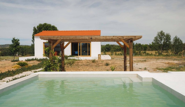 Pistachio Orange Villa, A Nature Retreat in Idanha-a-Nova