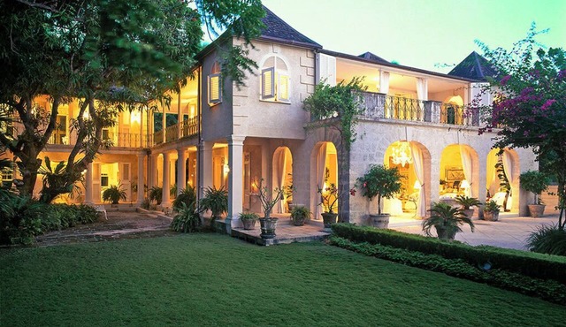 Please Inquire Before Booking – Luxury Villa in Weston
