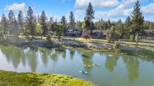 Pony Express 7 in Bend