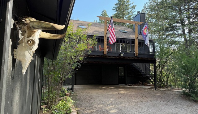 Private Mountain Escape 15min to Red Rocks + Denver in Morrison
