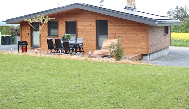 Quietly located modern vacation accommodation with a view of the Edersee National Park in Basdorf