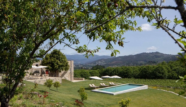 Quinta do Outeiro 1598, Holidays or Getaways for families or groups of friends