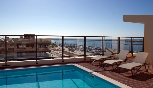 Real Marina Residence
