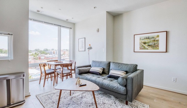 Remarkable H Street 2BR w/W/D, nr Restaurants, by Blueground in Washington