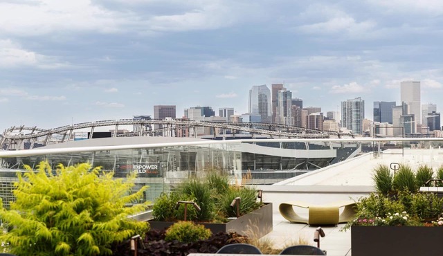 RiNo Skyline Utopia! - Luxury Amenities - 20% Review Discount in Denver