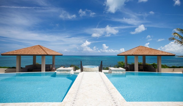 Samsara Villa - Beachfront Escape in Turks & Caicos in Provo