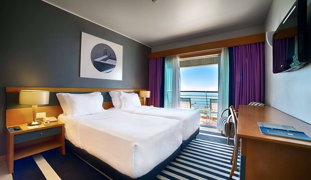 SANA Sesimbra Hotel