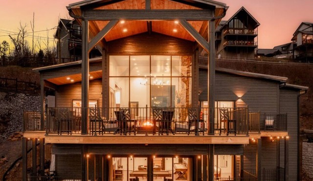 SAUNA/Swim Spa/Fire Pit/Game Room/VIEWS - Midnight Glades in Gatlinburg