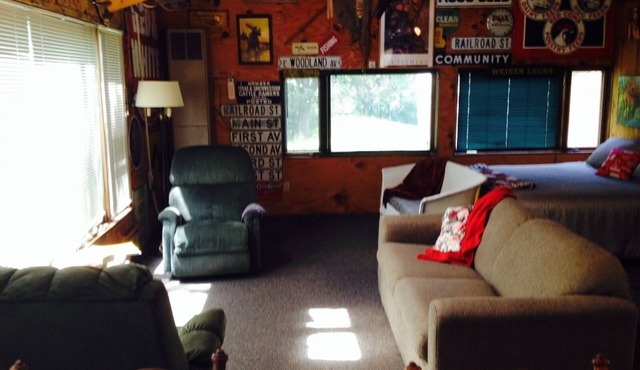 Scenic Cabin Overlooking Trout Run in Chatfield