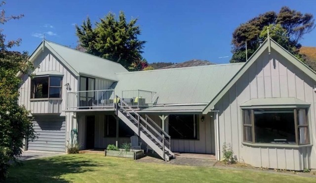 Seaclusion - Great for Multigenerational Families in Akaroa