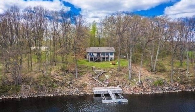 Secluded Private Camp on Black Lake in Hammond