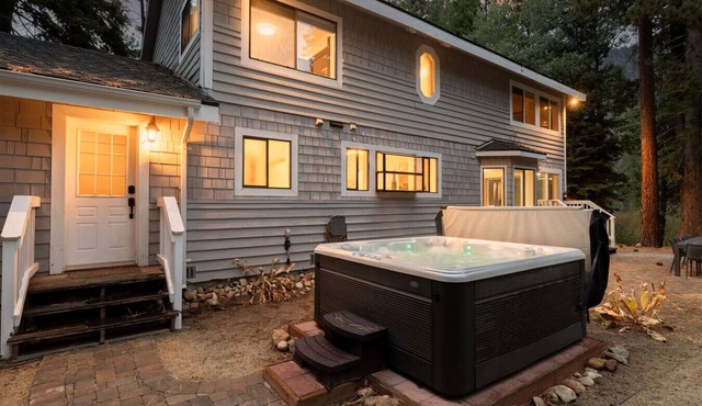 Sno Place Like Home - Hot Tub+Fire Pit+Playground in South Lake Tahoe