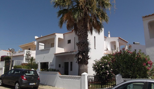 Spacious 3 Bedroom Family Villa With Private Pool
