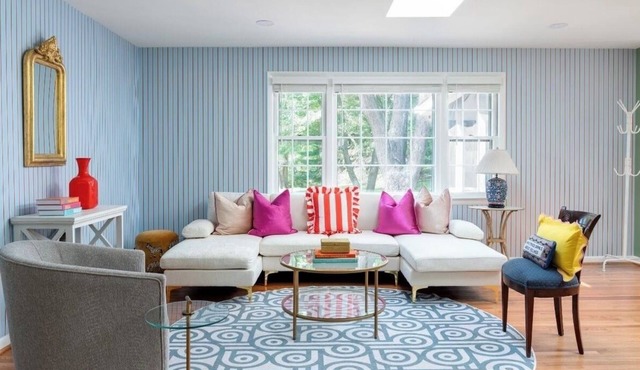 Spacious 4-bedroom house in amazing Silver Spring with WiFi, AC in Silver Spring
