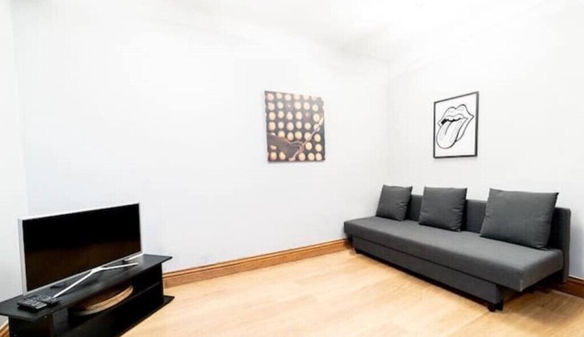 ［St' Paul' s Cathedral］London Studio Apartment in London