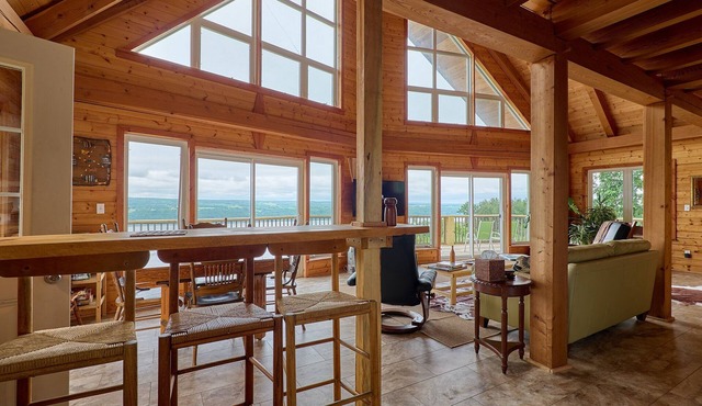 Stunning Lake Views Wine Country,