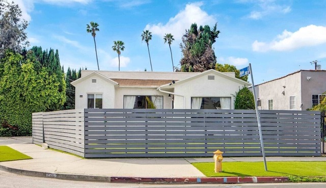 Stunning Luxurious Home, near Beverly Hills & DTLA in Los Angeles