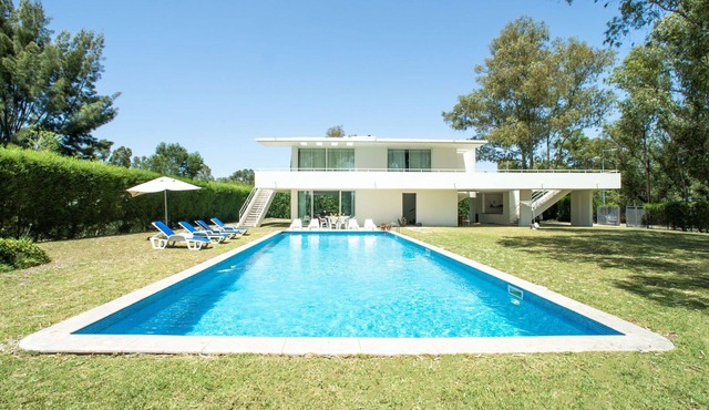Stunning private villa for 6 guests with private pool, A/C, WIFI, TV and terrace