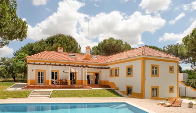 Sunny Villa in Comporta with Private Pool
