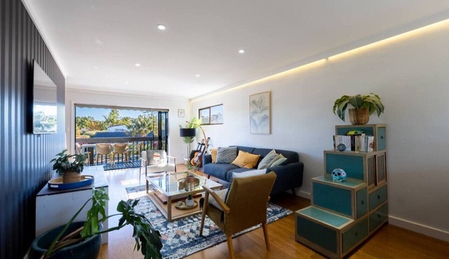 Sweet 3 Bedroom Elegant House in Northcote in Auckland