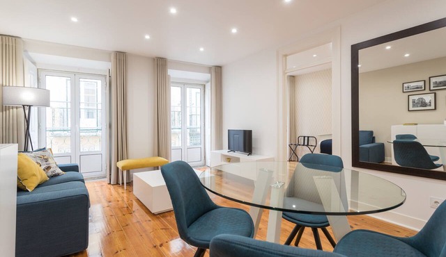 The Modern 1551 Apartment
