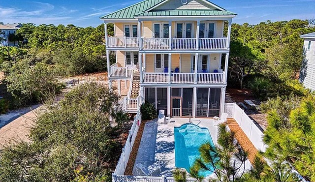 The Sand Bar 🐶Friendly, Beach Views, Private Pool & HotTub, SGI Gated Community in Saint George Island