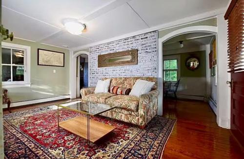 The Town Bank Cottage in Cold Spring