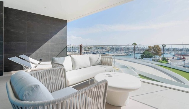 Tideview Residence – Lagos Marina Retreat