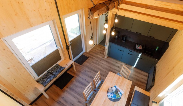 Tinyhouse adventure "Wald-Fritzl" in the Thuringian Forest with dog in Ilmenau