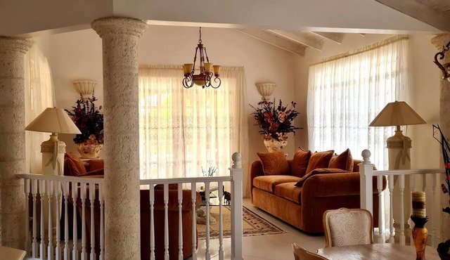 Tranquil 3-Bedroom House With AC In St James