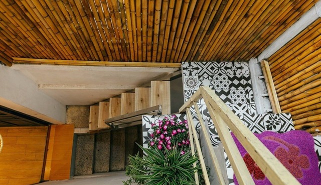 TROPICAL Apartment: 2BRs, CHILL, Center OLD QUATER