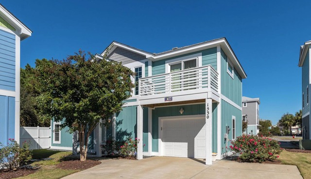 Turquoise Waves at Devonshire Place in Kill Devil Hills