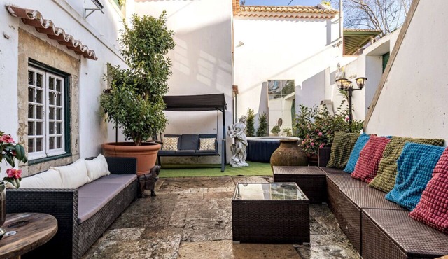 Unique Tiny Smart Home w/ Private Garden & Jacuzzi