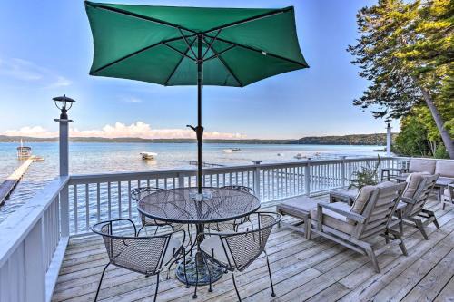 Updated Glen Arbor Cottage on Lake: Dock & Mooring in Glen Arbor