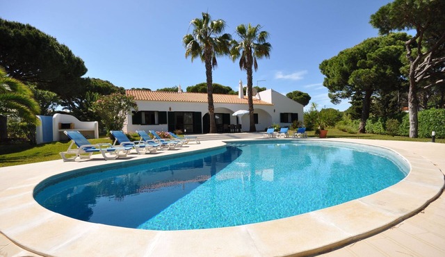 Villa in Vilamoura with Pool near Golf Course