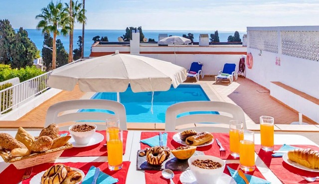 Villa with BBQ and heatable pool in Albufeira