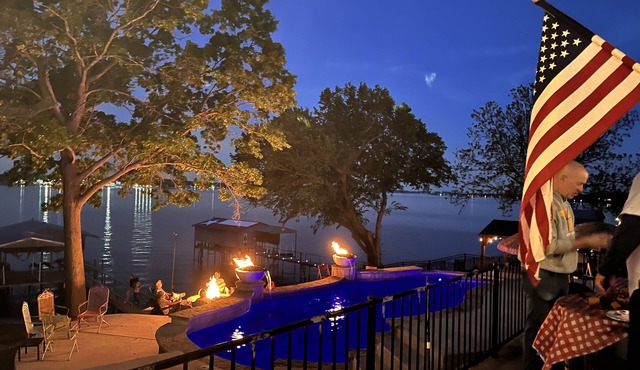 Waterfront Escape on Eagle Mountain Lake in Azle