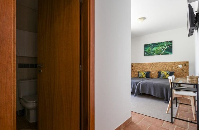 Pé na Areia - Guest House Twin Room with Private Bathroom