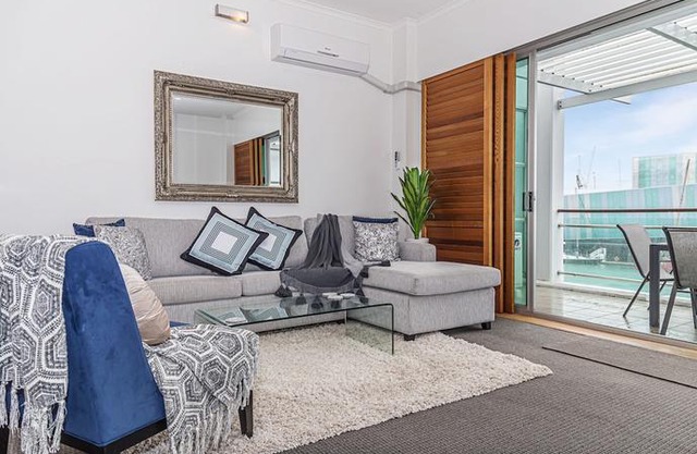 Princes Wharf Luxury - Fabulous Views