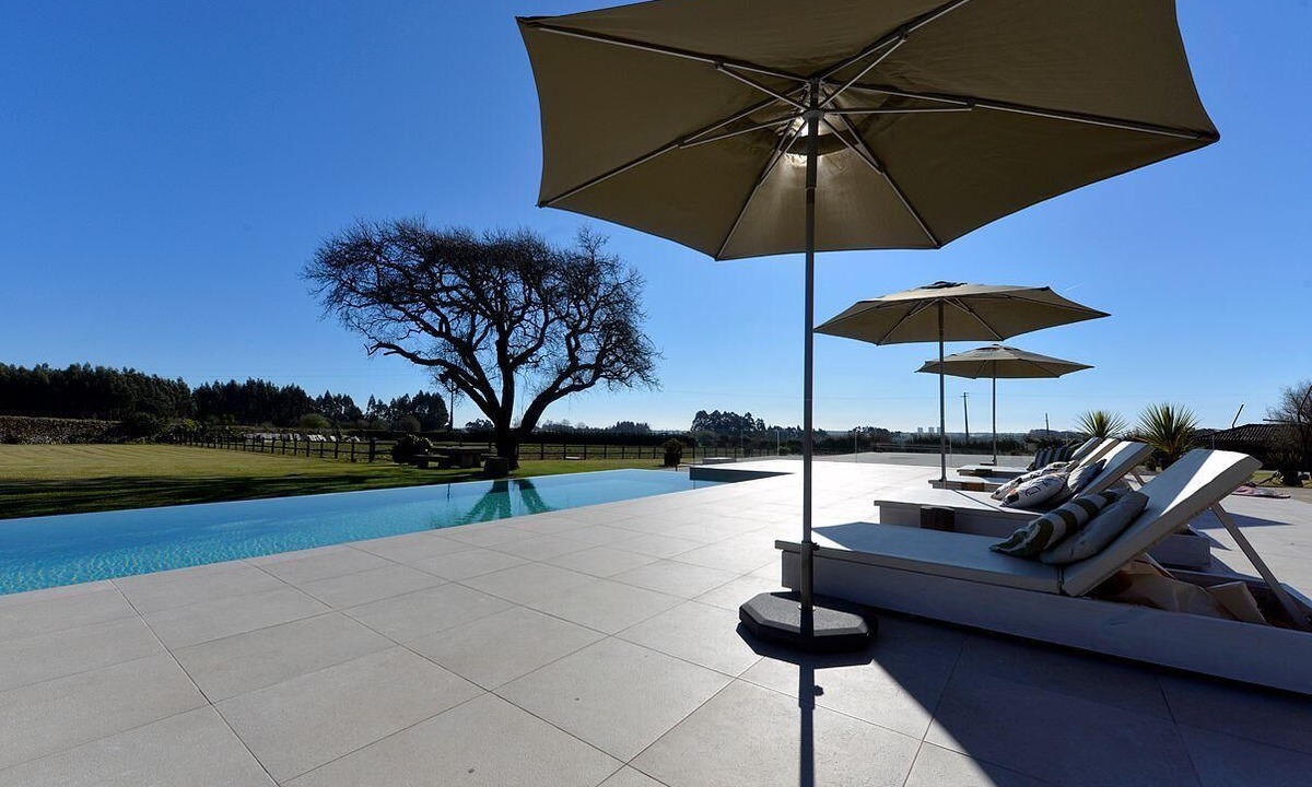Esposende House | Holiday villa with private garden and terrace