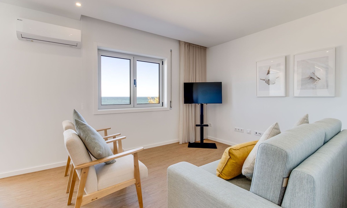 Povoa De Varzim Apartment | Modern 3BD Ocean View Apartment