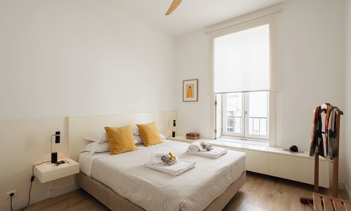 Sacramento Apartment | Chiado | Comfy & Prime Location with Parking Space | Family-Friendly