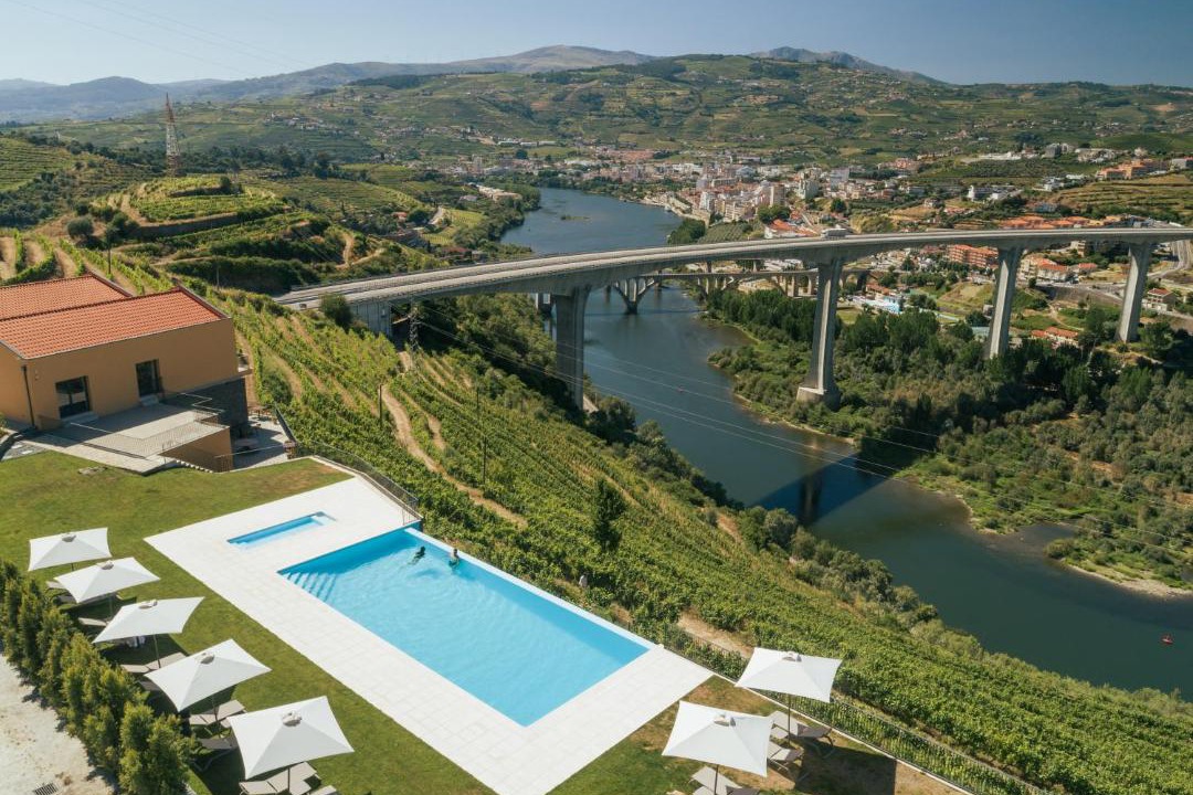 Lamego House | Quinta do Roso - Douro Wine Estate - by FERO