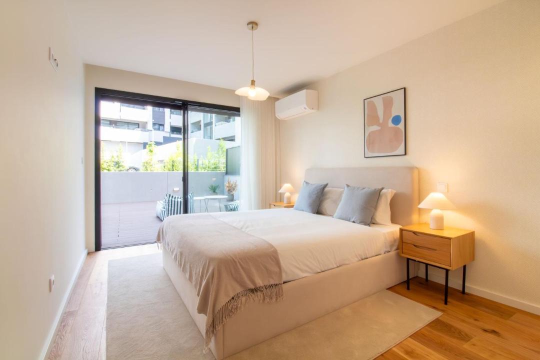 Oliveira do Douro Apartment | Gaia Elegant Apartment with Patio by LovelyStay