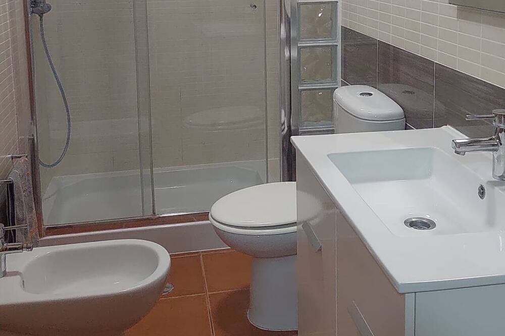 Photo of Bathroom in Santiago do Cacem