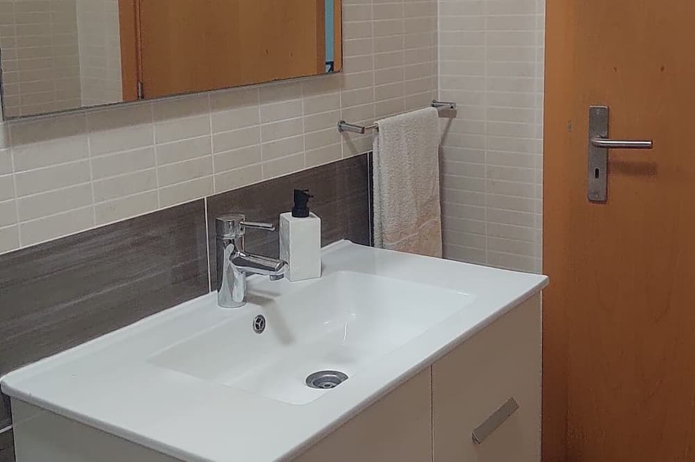 Photo of Bathroom in Santiago do Cacem