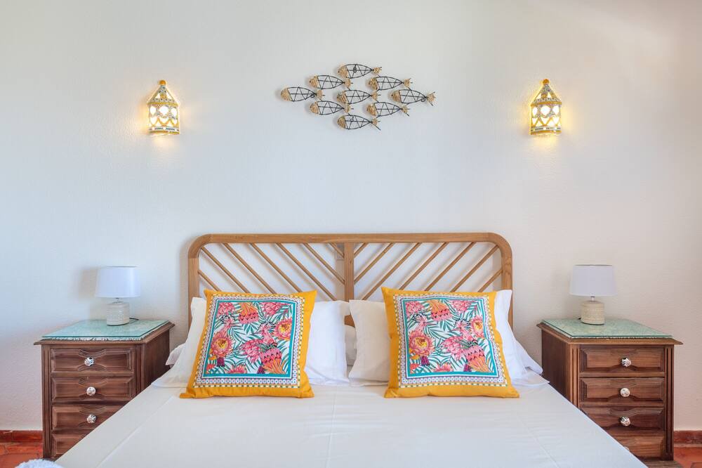 Photo of Bedroom in Alporchinhos