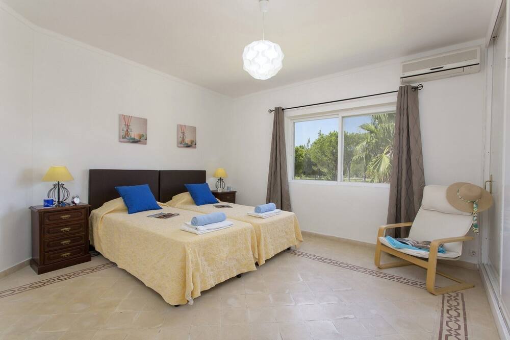 Photo of Bedroom in Vale do Garrao